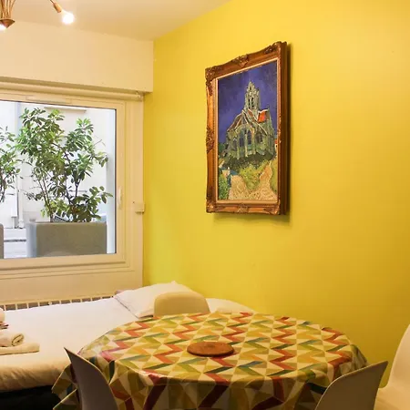 Colored Appt To Beaugrenelle * Párizs