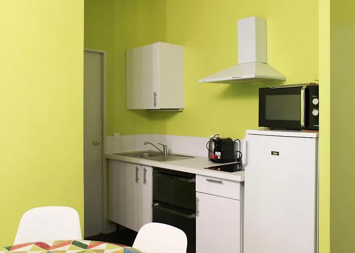 Colored Appt To Beaugrenelle Párizs