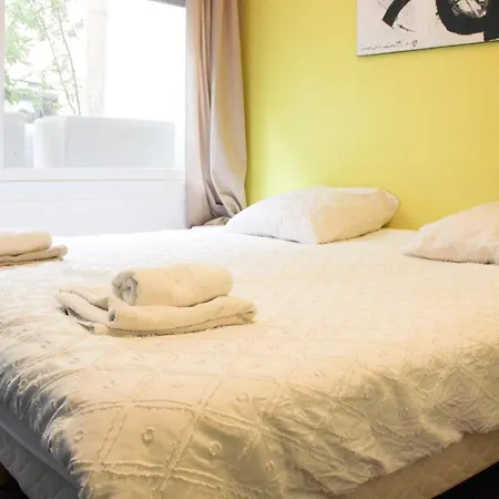 Апартаменты Colored Appt To Beaugrenelle Париж